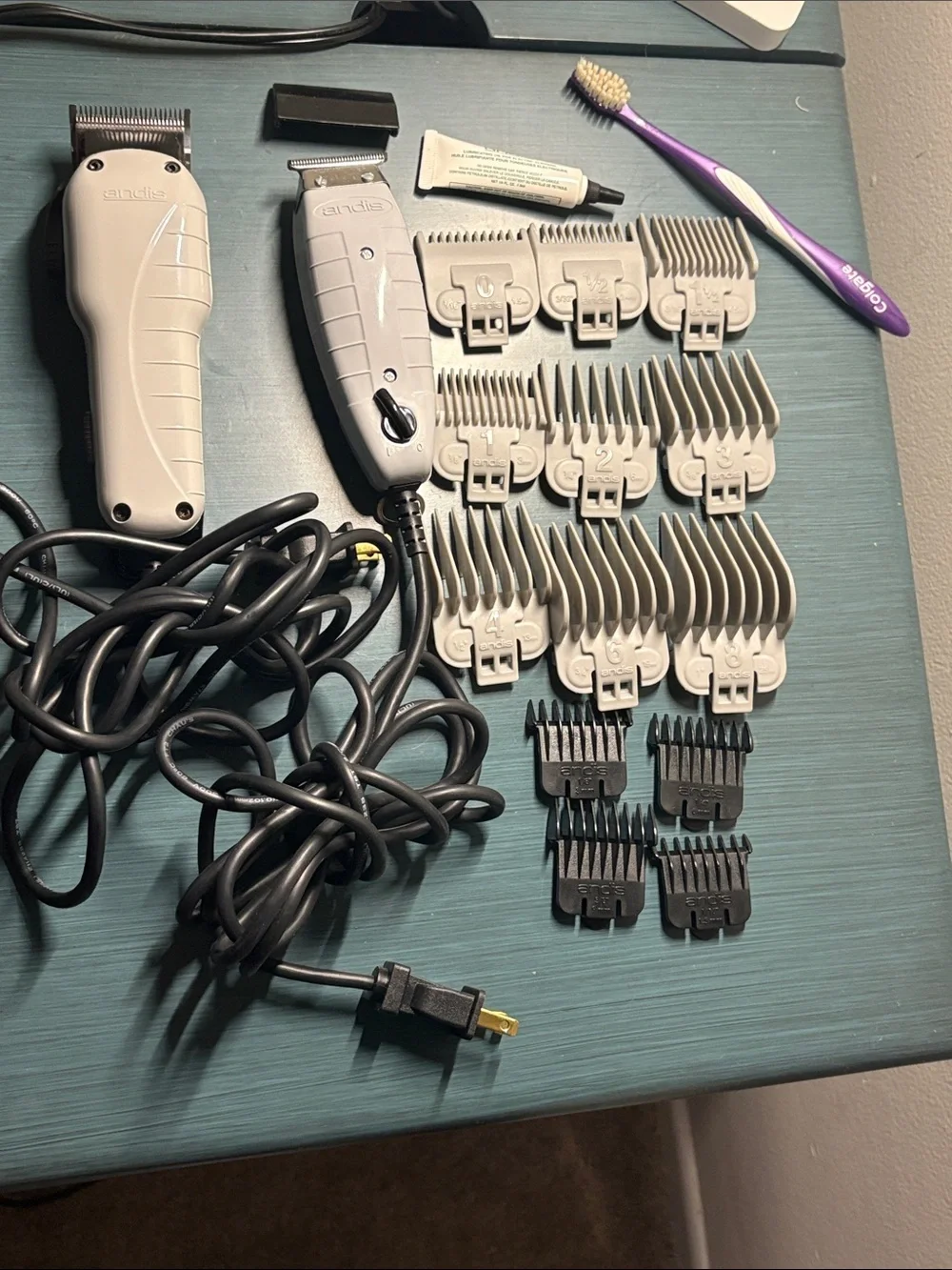 Andis Corded Hair Clippers and Trimmer Set in White and Black